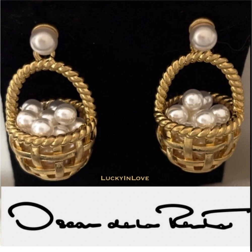 Bunny & Basket of Pearls basket Earring 🧺 🐇 ALEXIS Bittar Oscar de La Renta